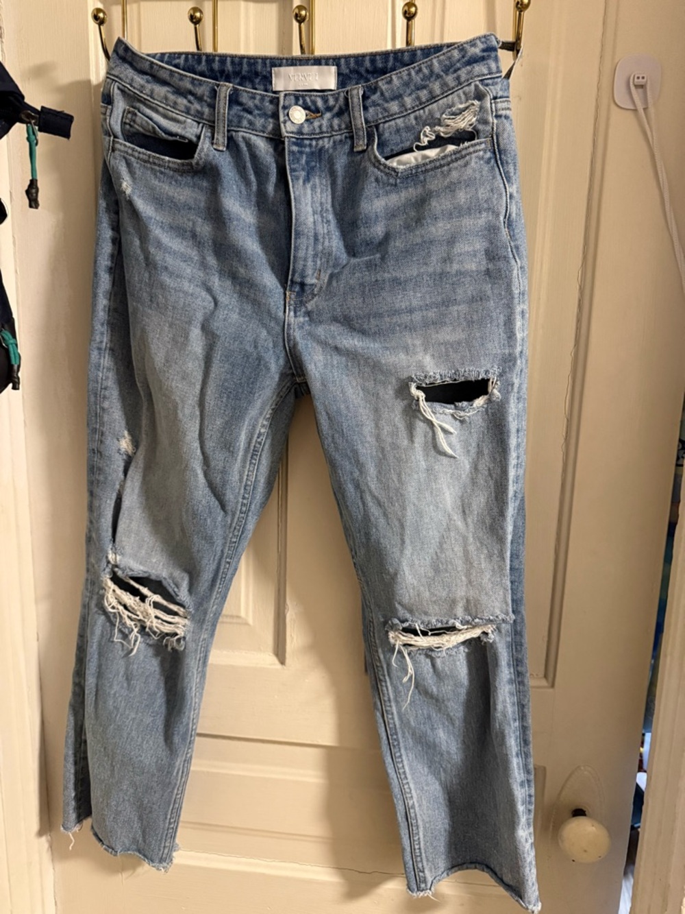 Women’s Distressed Straight Jeans in Light Blue